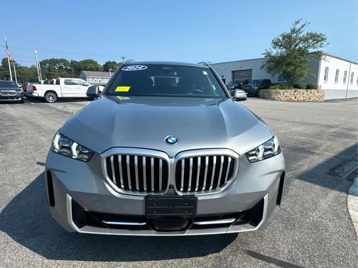 Skyscraper Grey Metallic 2024 BMW X5 xDrive40i