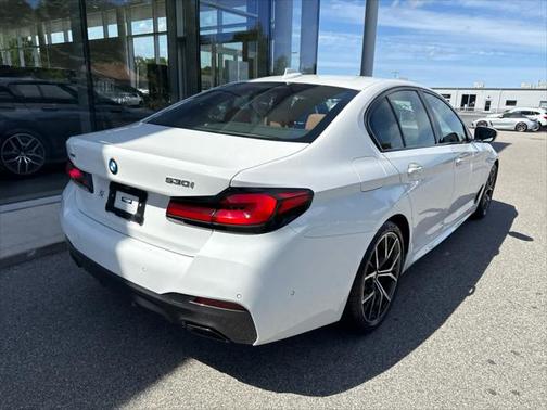 2022 BMW 530 i xDrive