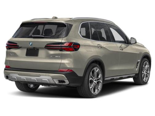 Manhattan Green Metallic 2026 BMW X5 PHEV xDrive50e