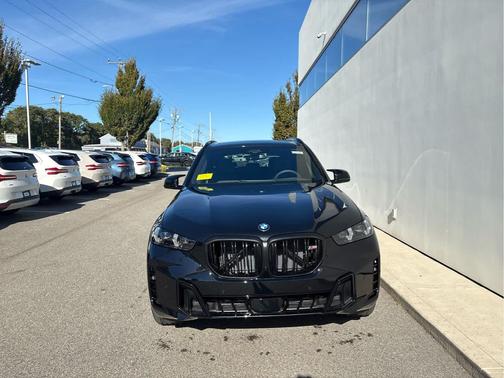 2026 BMW X5 M60i