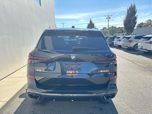 2026 BMW X5 M60i