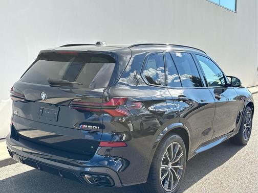 2026 BMW X5 M60i