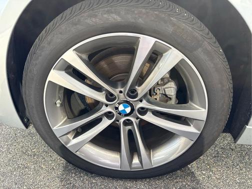 2018 BMW 330 xDrive