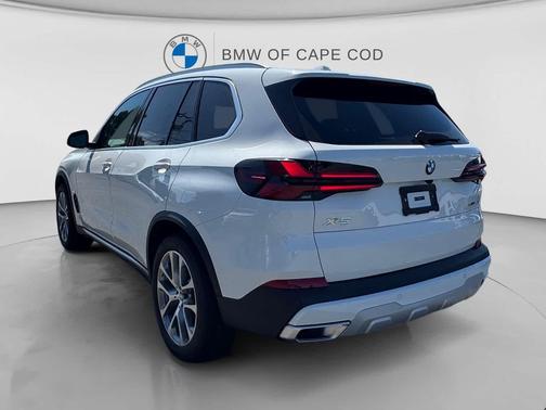 Alpine White 2026 BMW X5 xDrive40i