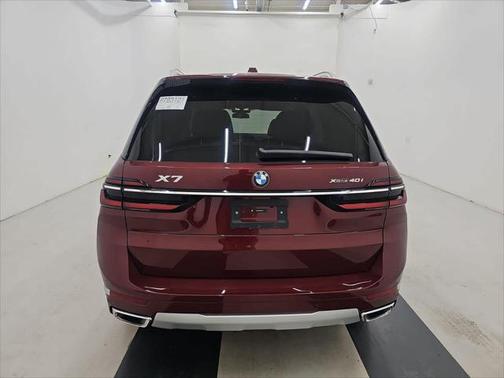 2025 BMW X7 xDrive40i
