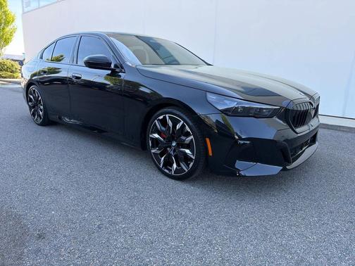 Black Sapphire Metallic 2024 BMW 540 xDrive