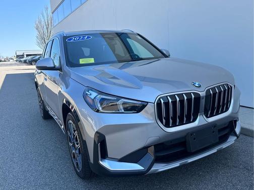Space Silver Metallic 2024 BMW X1 xDrive28i