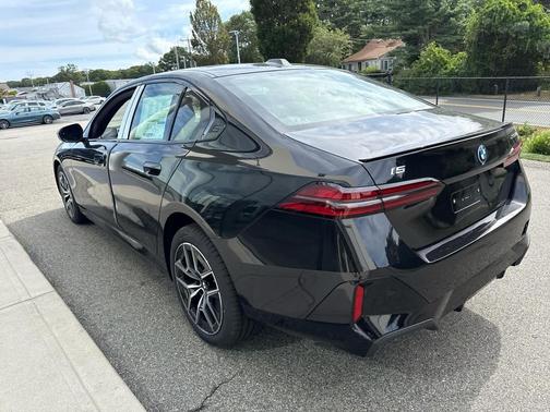 2026 BMW i5 xDrive40