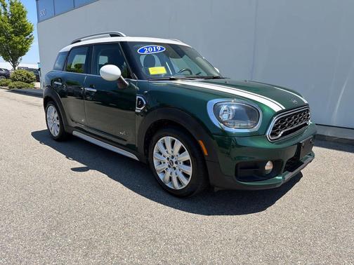 British Racing Green Metallic 2019 MINI Countryman Cooper S ALL4