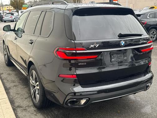 2026 BMW X7 xDrive40i