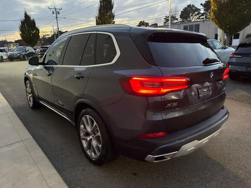 2022 BMW X5 PHEV xDrive45e