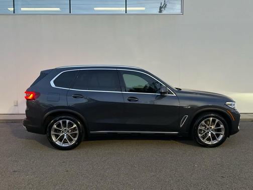 2022 BMW X5 PHEV xDrive45e