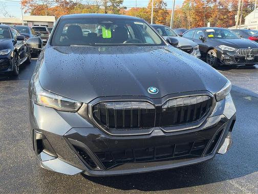 2026 BMW 550e xDrive