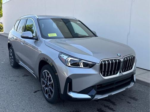 Space Silver Metallic 2026 BMW X1 xDrive28i