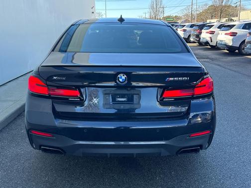 2022 BMW M550 i Xdrive