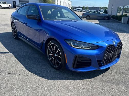 Portimao Blue Metallic 2024 BMW M440 i xDrive