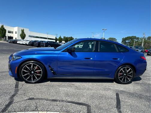 Portimao Blue Metallic 2024 BMW M440 i xDrive
