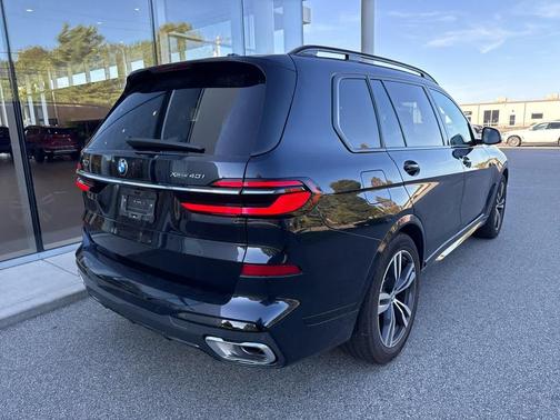 2025 BMW X7 xDrive40i