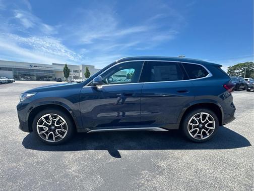 Night Dusk Blue Metallic 2026 BMW X1 xDrive28i