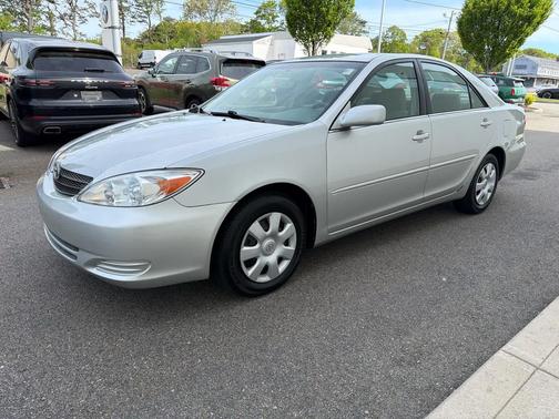 Lunar Mist Metallic 2002 Toyota Camry LE