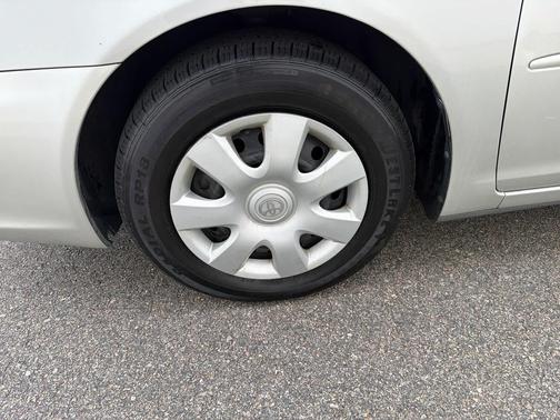 Lunar Mist Metallic 2002 Toyota Camry LE