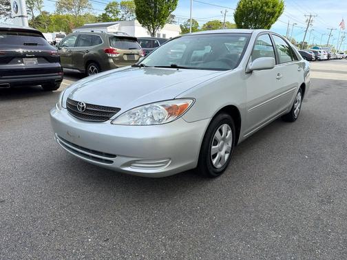 Lunar Mist Metallic 2002 Toyota Camry LE