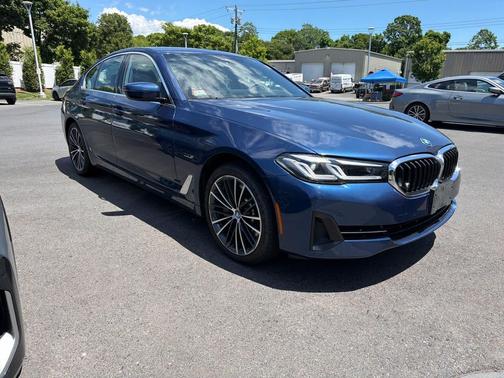 Phytonic Blue Metallic 2023 BMW 530e Base