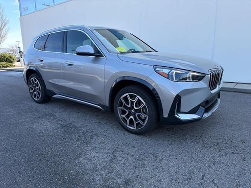 Space Silver Metallic 2026 BMW X1 xDrive28i