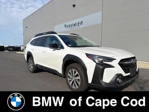 Crystal White Pearl 2025 Subaru Outback Premium