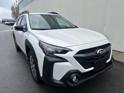 Crystal White Pearl 2025 Subaru Outback Premium