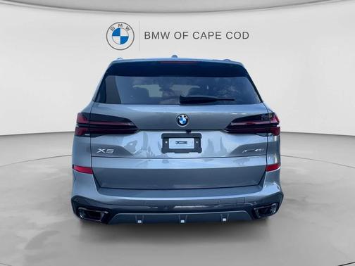 Skyscraper Grey Metallic 2026 BMW X5 xDrive40i