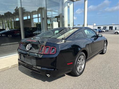 2013 Ford Mustang V6