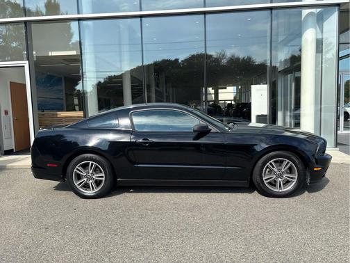 2013 Ford Mustang V6