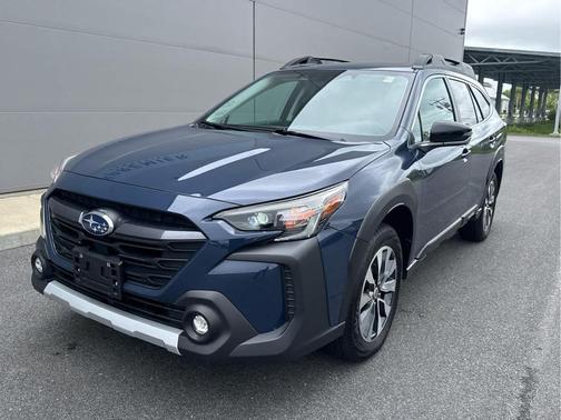 Cosmic Blue Pearl 2024 Subaru Outback Limited