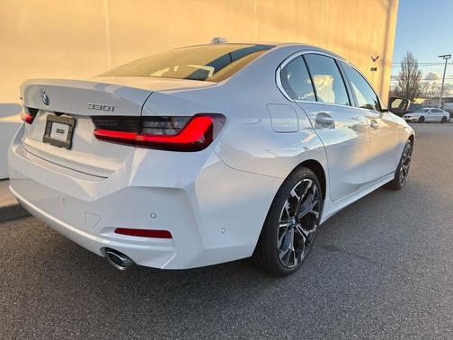 2026 BMW 330 xDrive