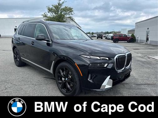 Black Sapphire Metallic 2024 BMW X7 xDrive40i