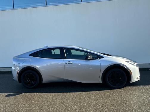 2024 Toyota Prius Prime SE