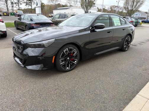 Black Sapphire Metallic 2026 BMW i5 M60