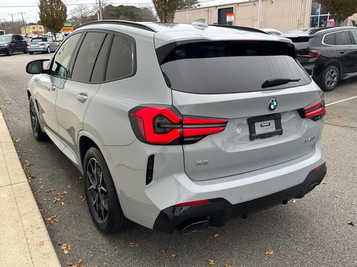 2023 BMW X3 M40i
