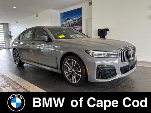 Bernina Grey Amber Effect Metallic 2022 BMW 750 i xDrive