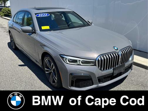 Bernina Grey Amber Effect Metallic 2022 BMW 750 i xDrive