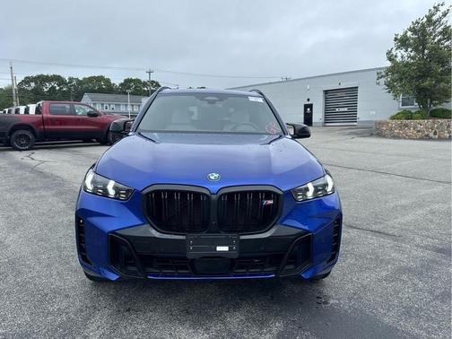 Marina Bay Blue Metallic 2026 BMW X5 M60i