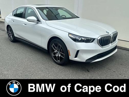 Mineral White Metallic 2027 BMW 530 i xDrive