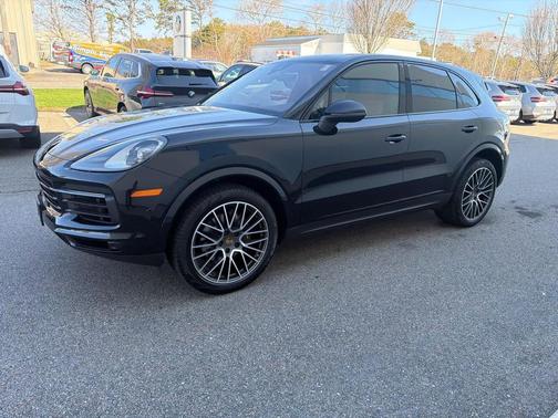 Black 2020 Porsche Cayenne Cayenne