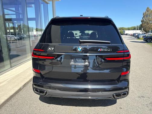 2026 BMW X7 M60i