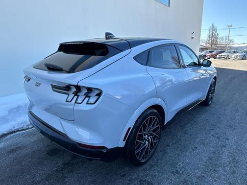2021 Ford Mustang Mach-E GT