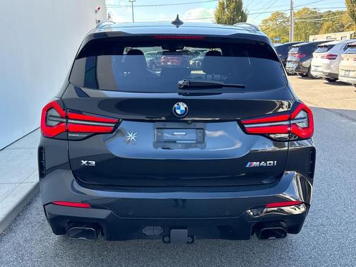 2023 BMW X3 M40i