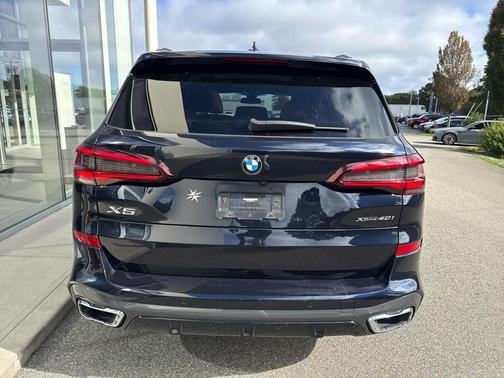 2023 BMW X3 M40i
