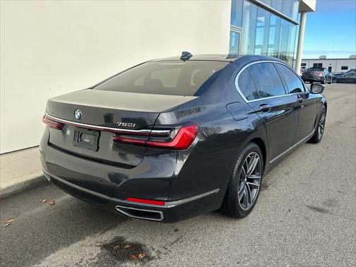 2021 BMW 750 i xDrive