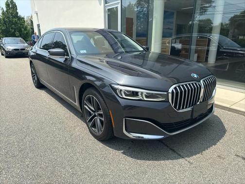 2021 BMW 750 i xDrive